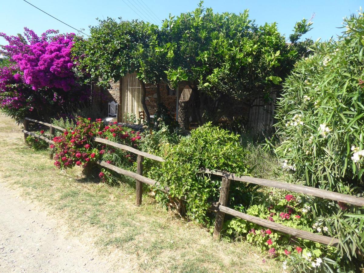 Το Κατἑ Aparthotel Artemonas Exteriör bild