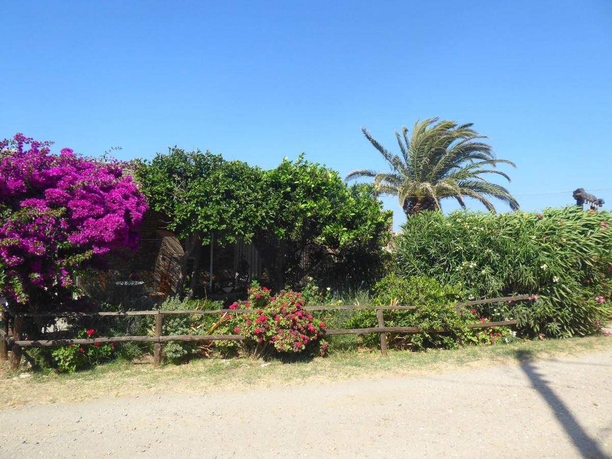 Το Κατἑ Aparthotel Artemonas Exteriör bild