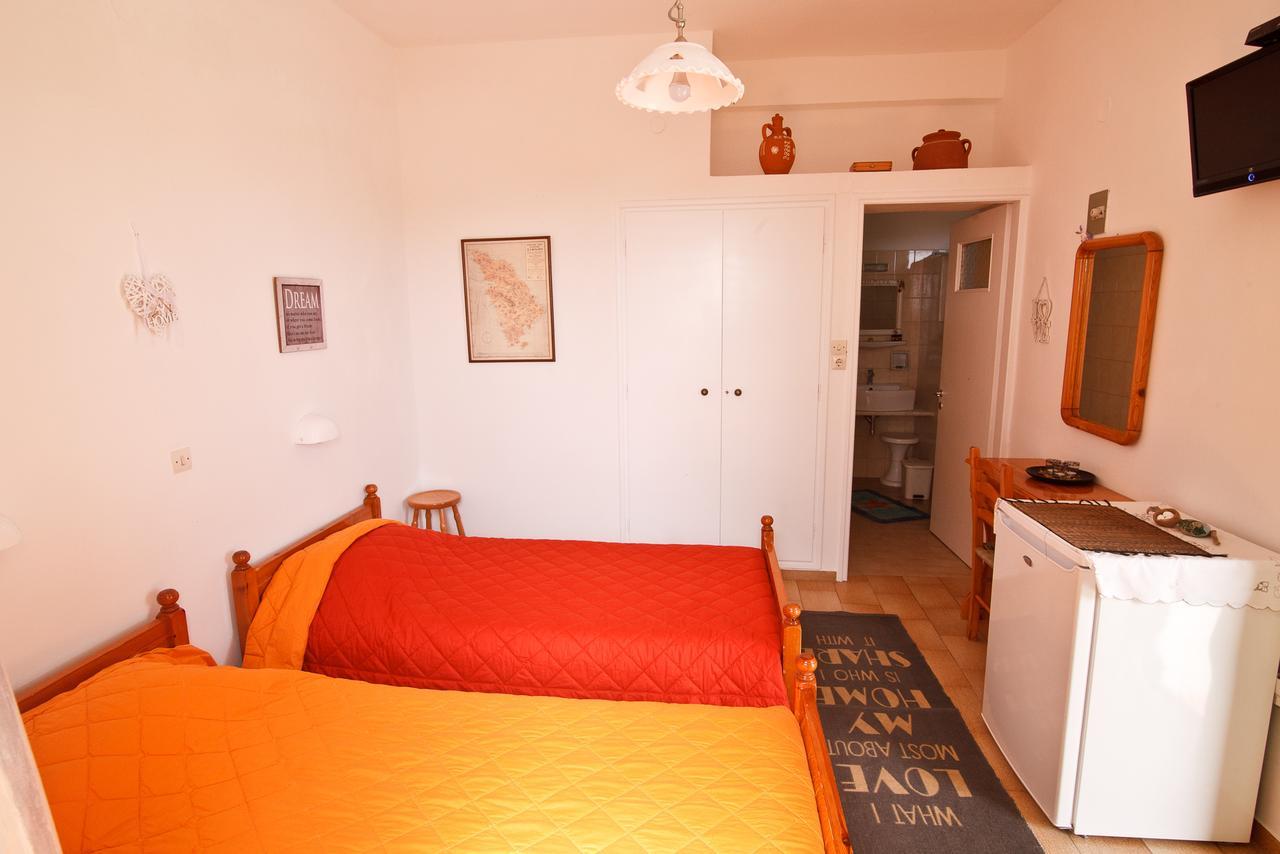 Το Κατἑ Aparthotel Artemonas Exteriör bild